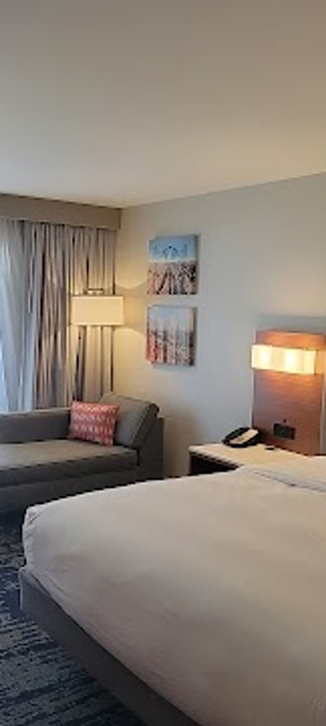 Photo of DoubleTree by Hilton Hotel Bakersfield