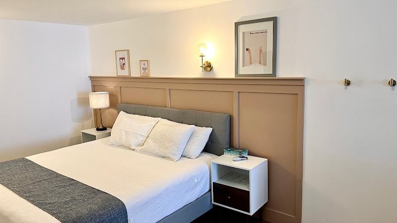 Photo of The Brooks Hotel