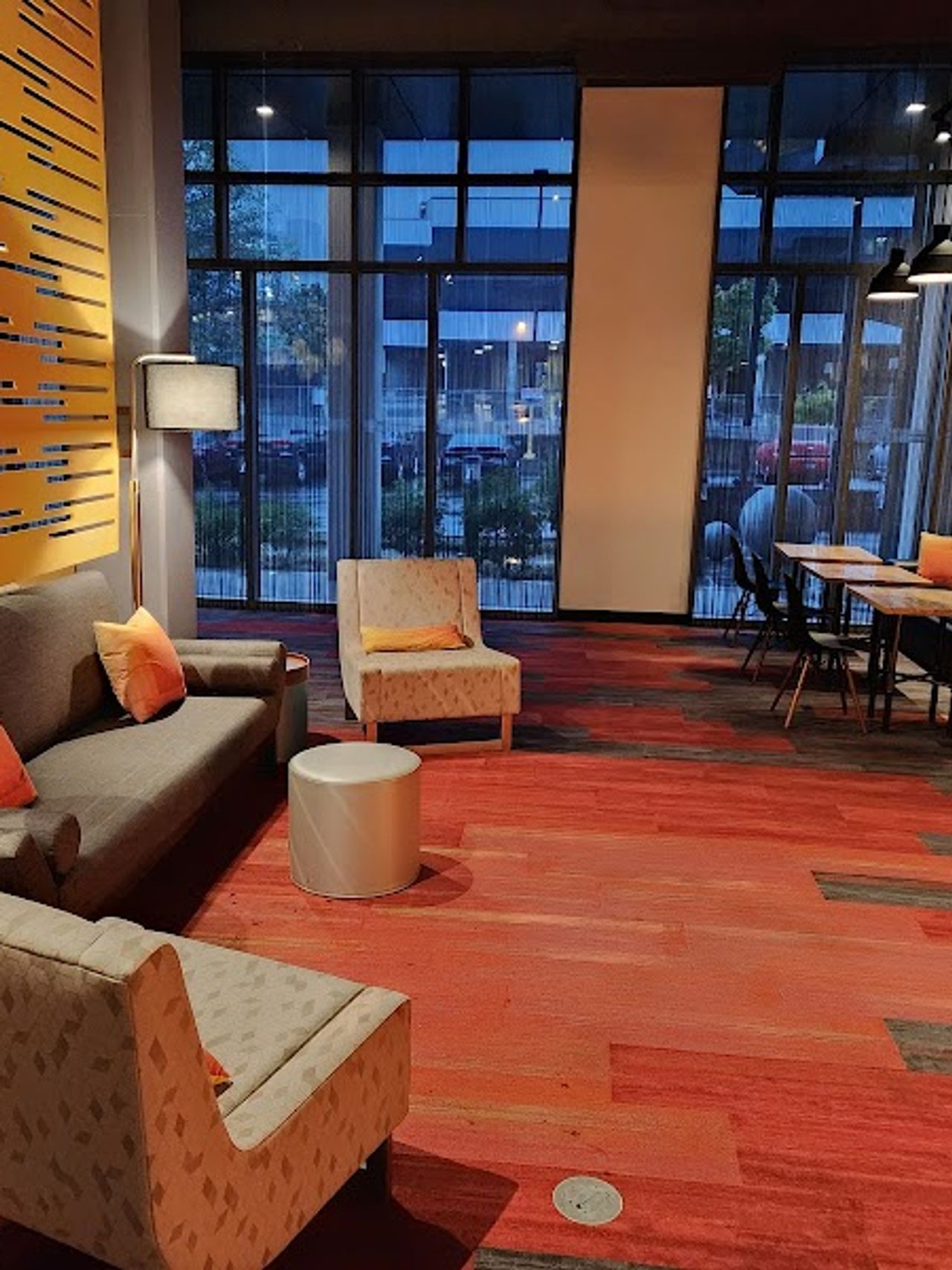 Photo of Aloft Seattle Sea-Tac Airport