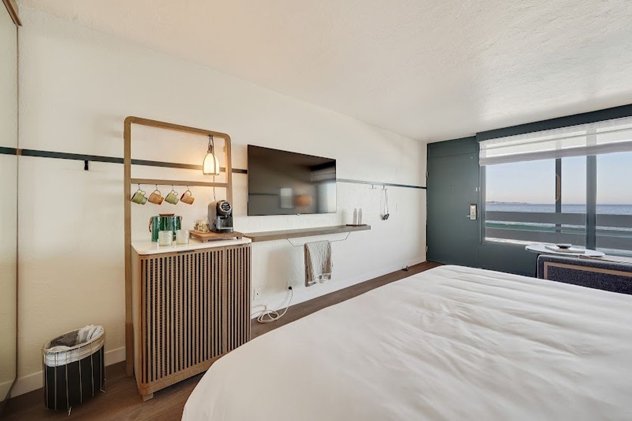 Photo of Monterey Beach Hotel, a Tribute Portfolio Hotel - Room, Ocean View, Flat TV, Coffee Machine