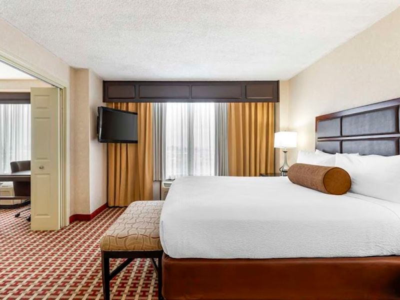 Photo of Best Western Plus Grosvenor Airport Hotel