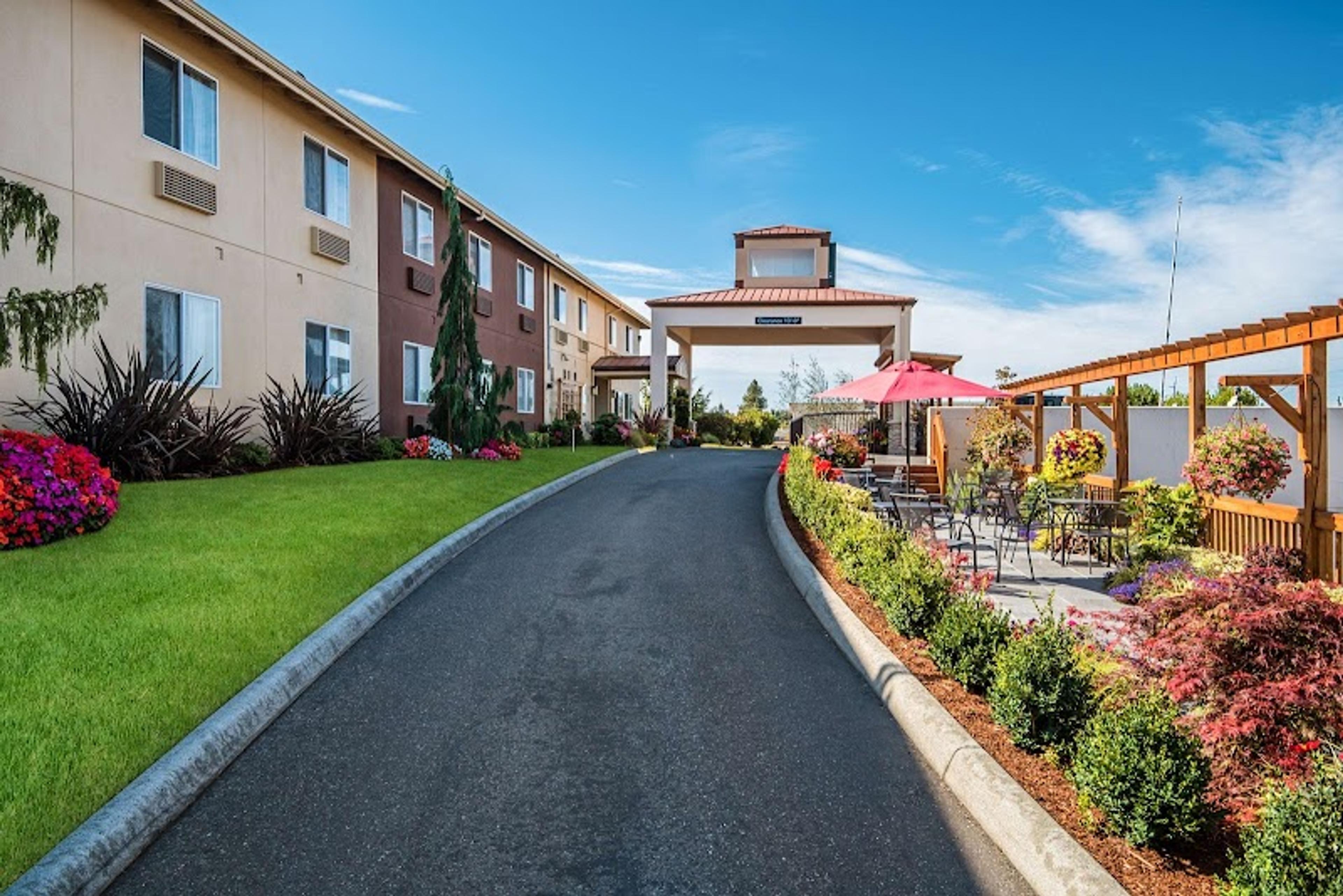 Red Lion Inn & Suites Sequim