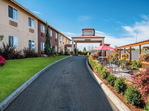 Red Lion Inn & Suites Sequim