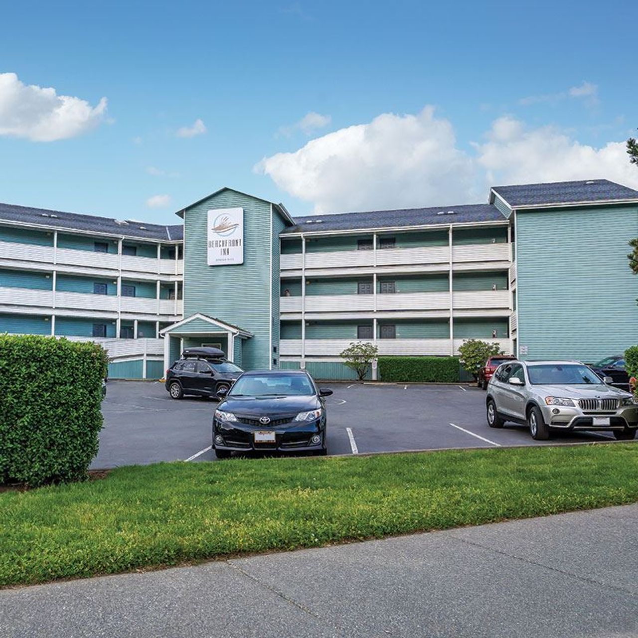 Photo of Beachfront Inn