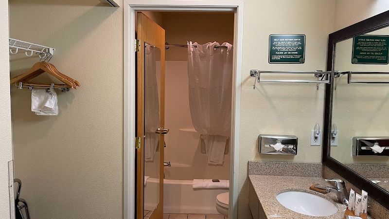 Photo of Country Inn & Suites by Radisson, Bend, OR