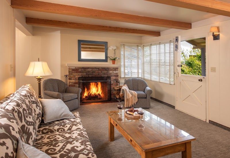 Photo of Horizon Inn & Ocean View Lodge - King Cottage Suite, Kitchen, Fireplace, Pet-Friendly