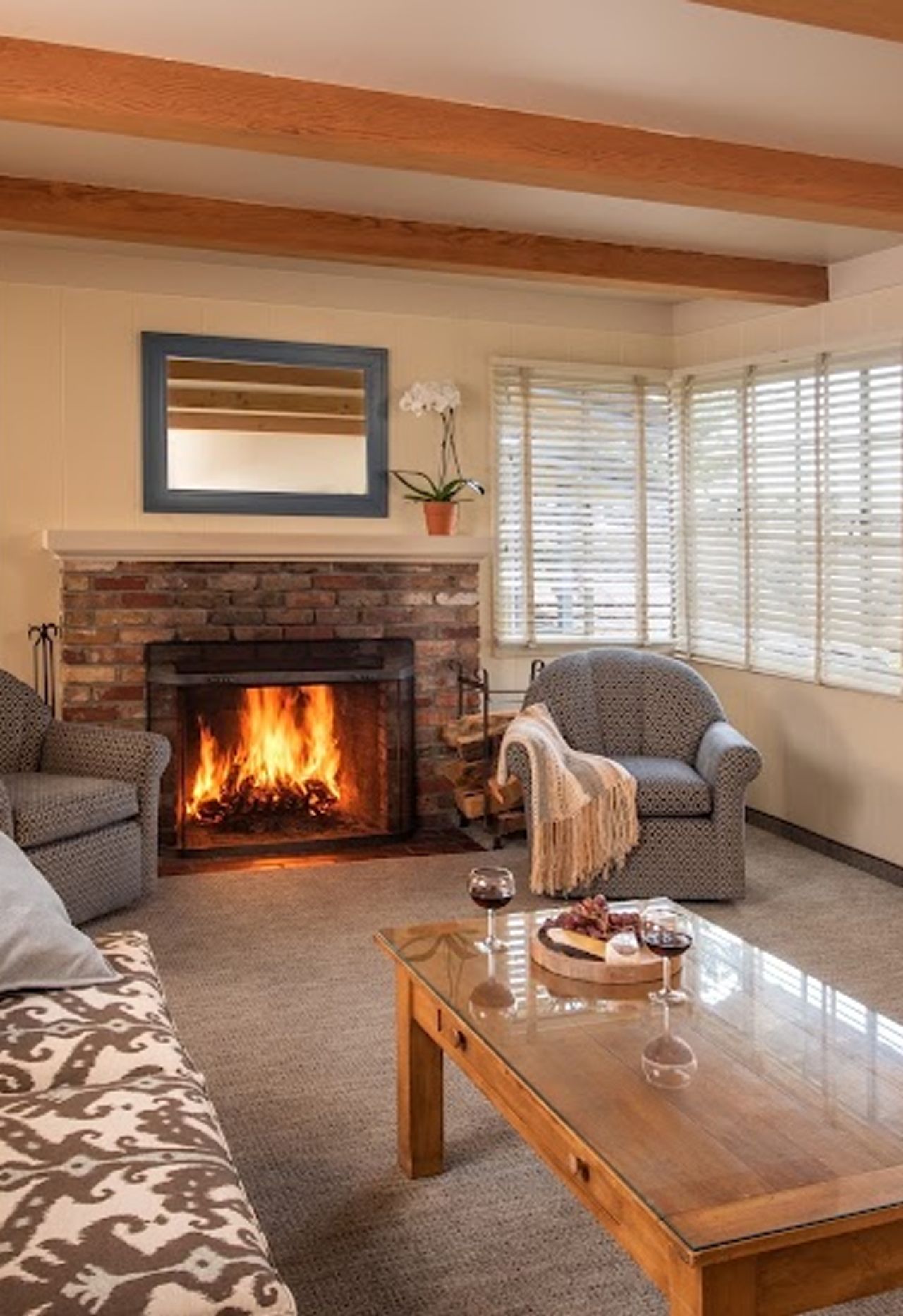 Photo of Horizon Inn & Ocean View Lodge - King Cottage Suite, Kitchen, Fireplace, Pet-Friendly