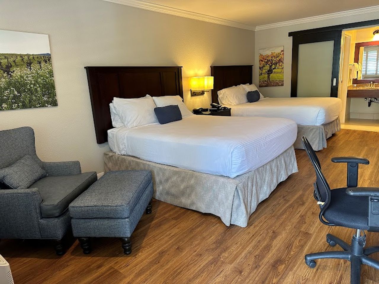 Photo of Best Western Dry Creek Inn