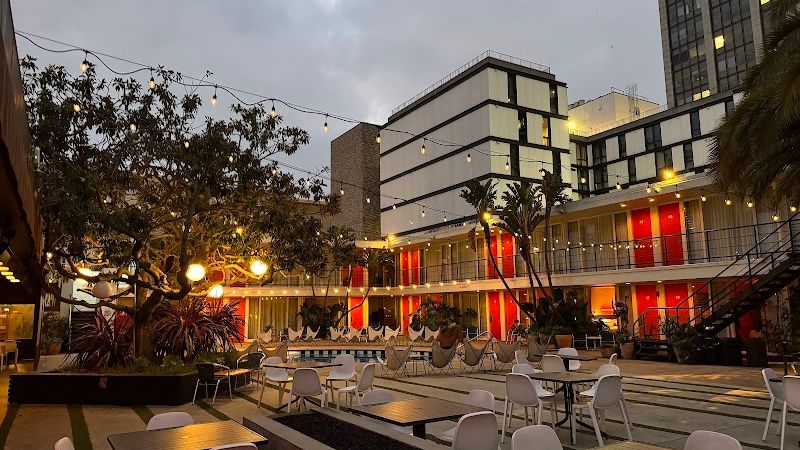 Photo of Phoenix Hotel