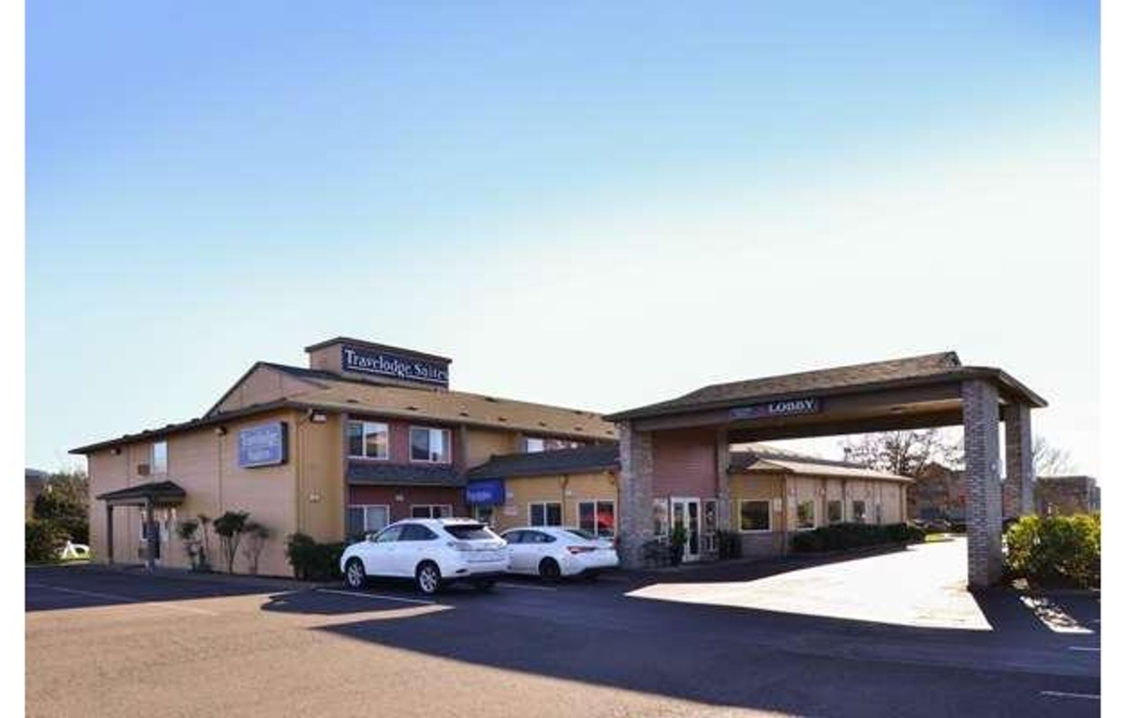 Travelodge Suites by Wyndham Newberg