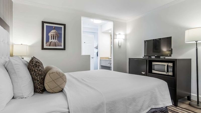 Photo of Inn Off Capitol Park, Ascend Hotel Collection