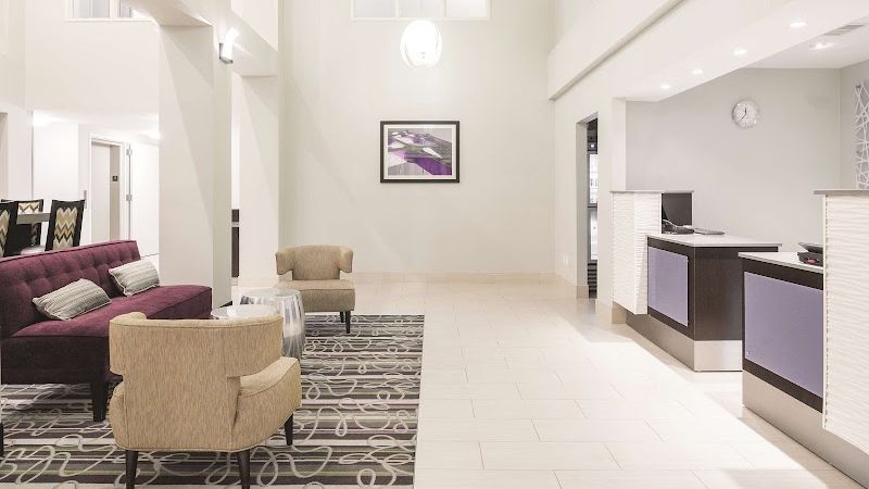 Photo of La Quinta Inn & Suites by Wyndham Fairfield - Napa Valley