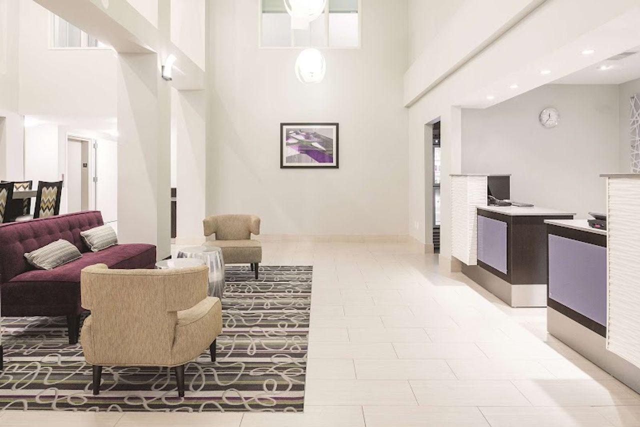 Photo of La Quinta Inn & Suites by Wyndham Fairfield - Napa Valley