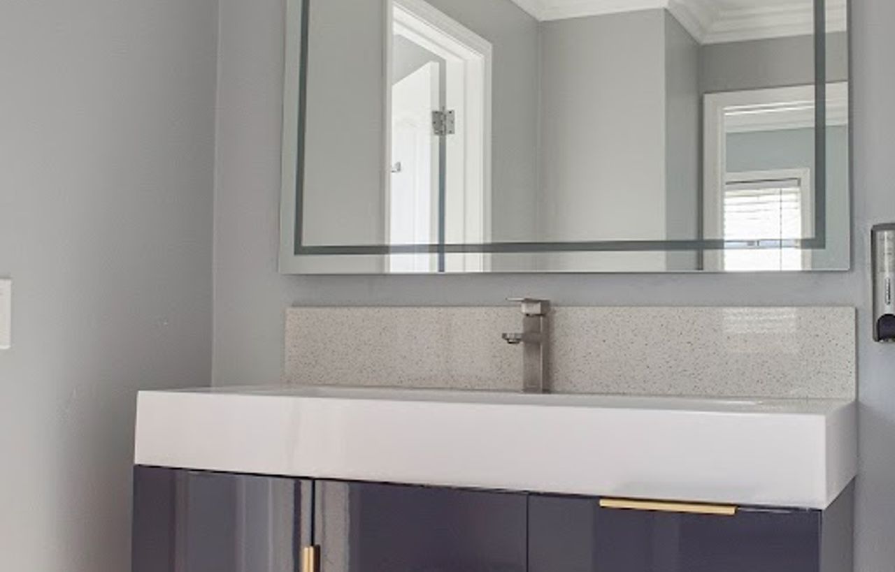 Photo of Lone Oak Lodge - Bathroom