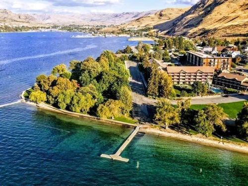 Lakeside Lodge & Suites