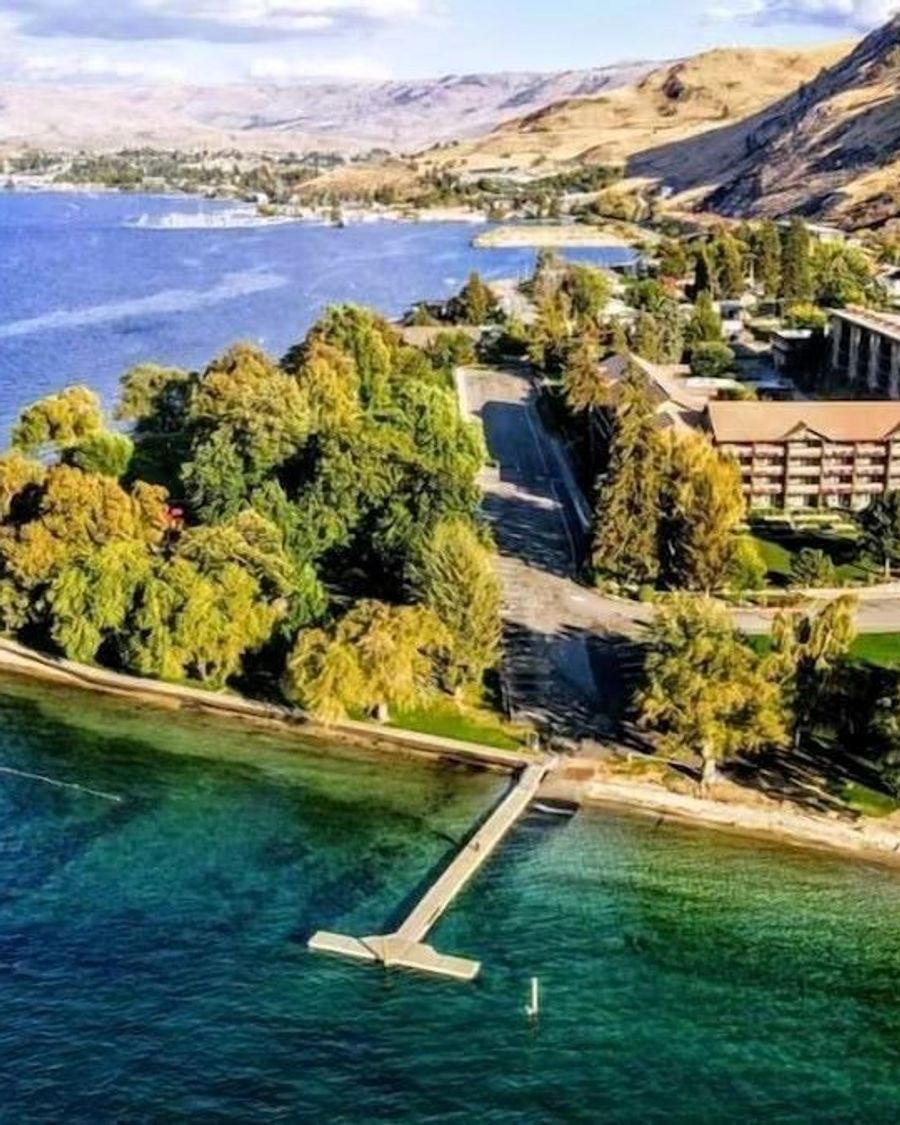 Lakeside Lodge & Suites