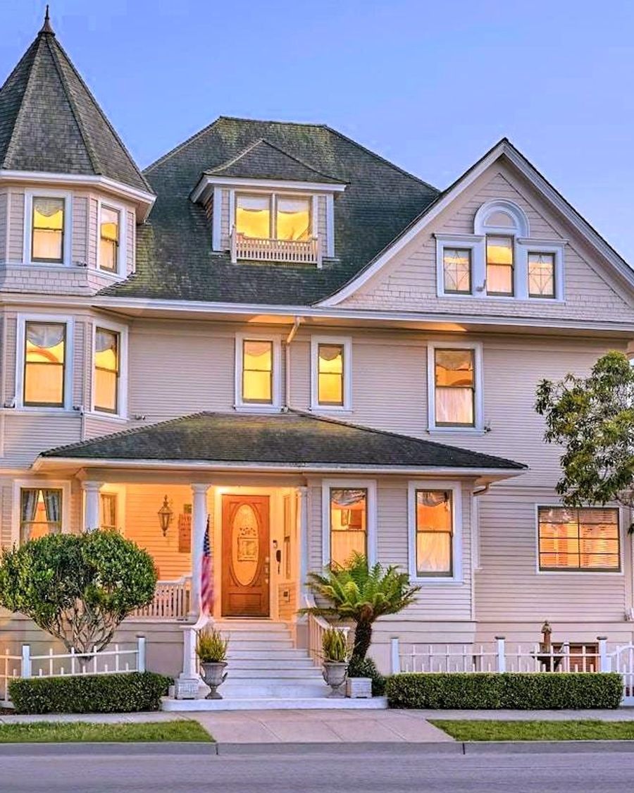 Pacific Grove Inn