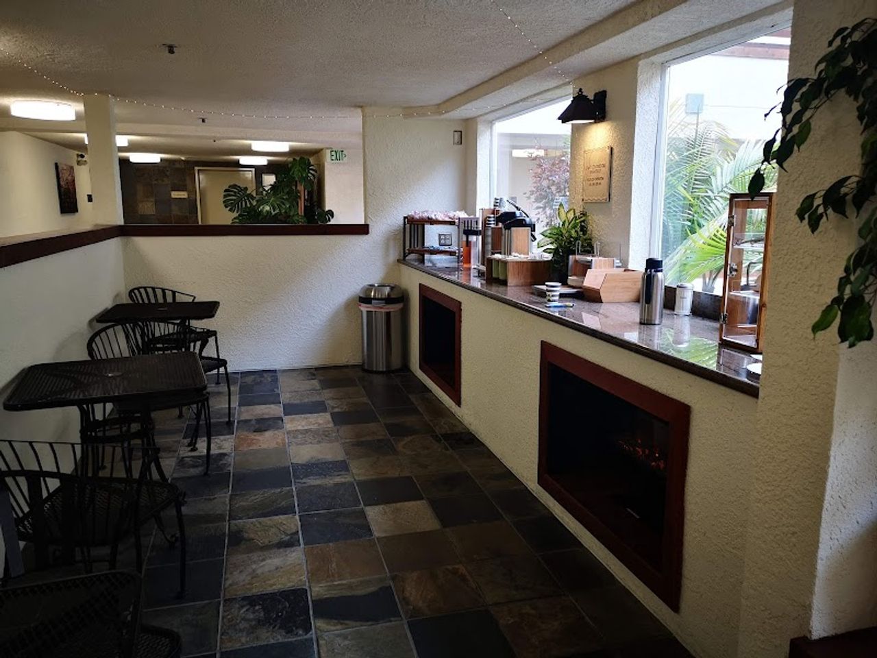 Photo of Airport Inn