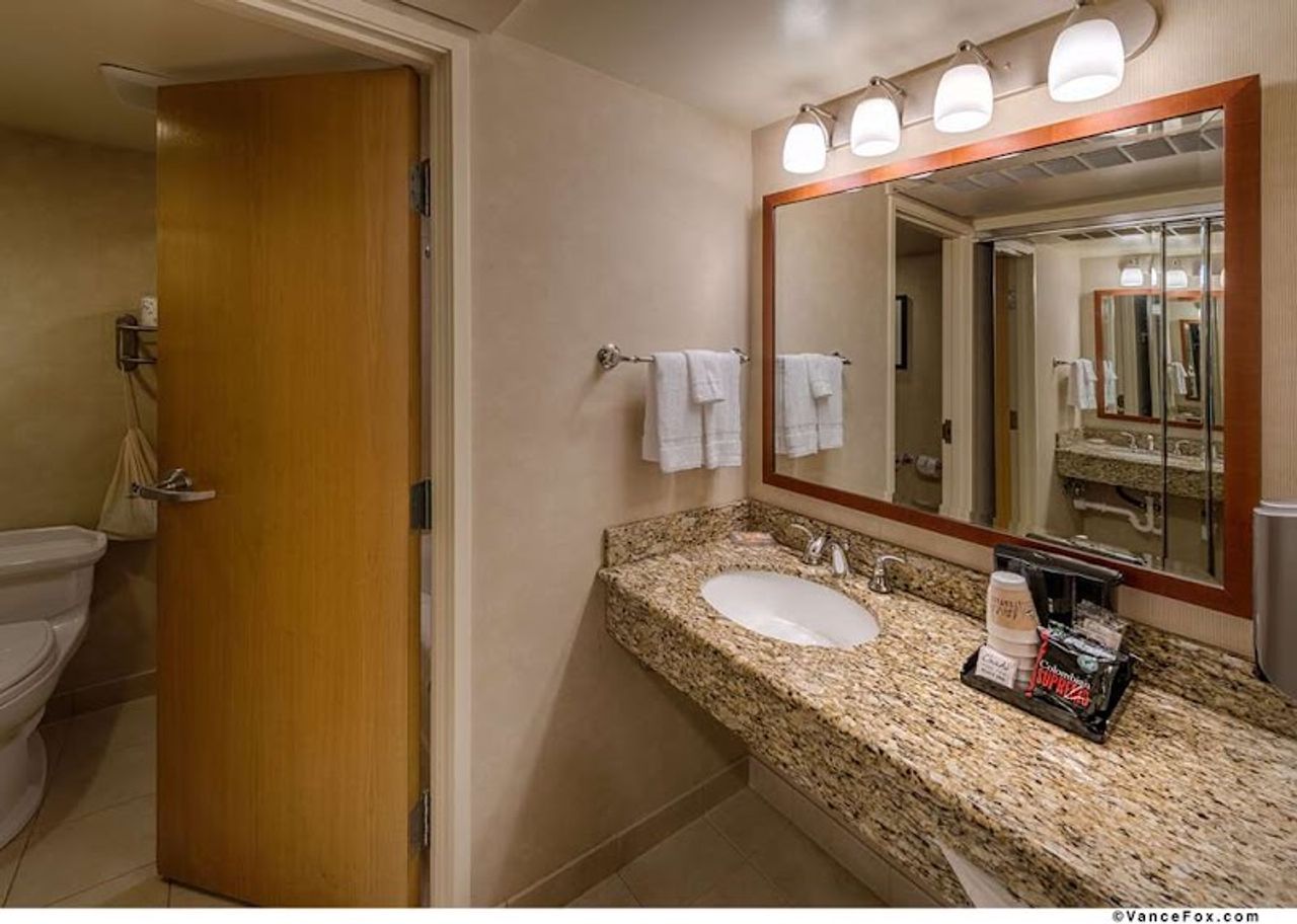 Photo of Best Western Plus Silverdale Beach Hotel