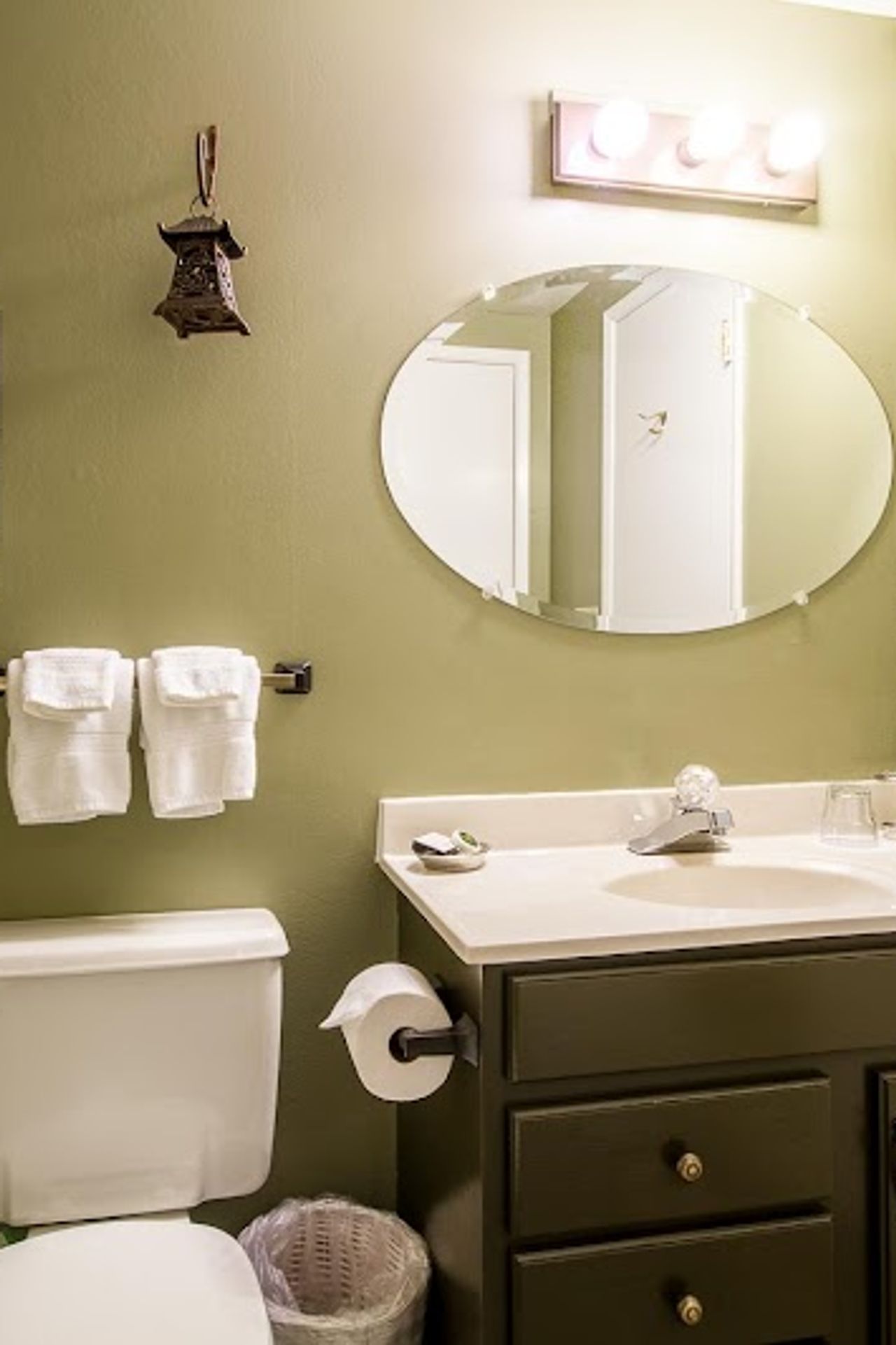 Photo of Oak Hill Bed & Breakfast