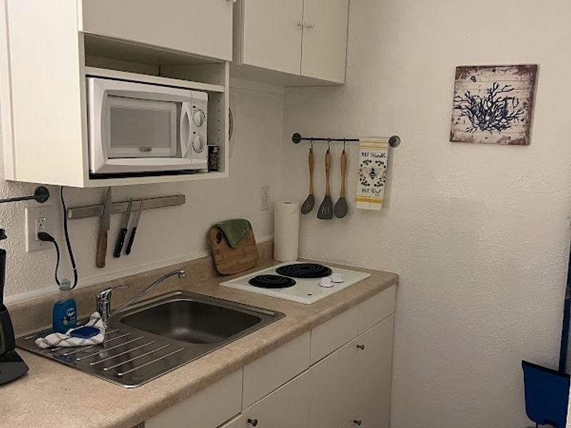 Photo of Deane’s Oceanfront Lodge - Kitchen