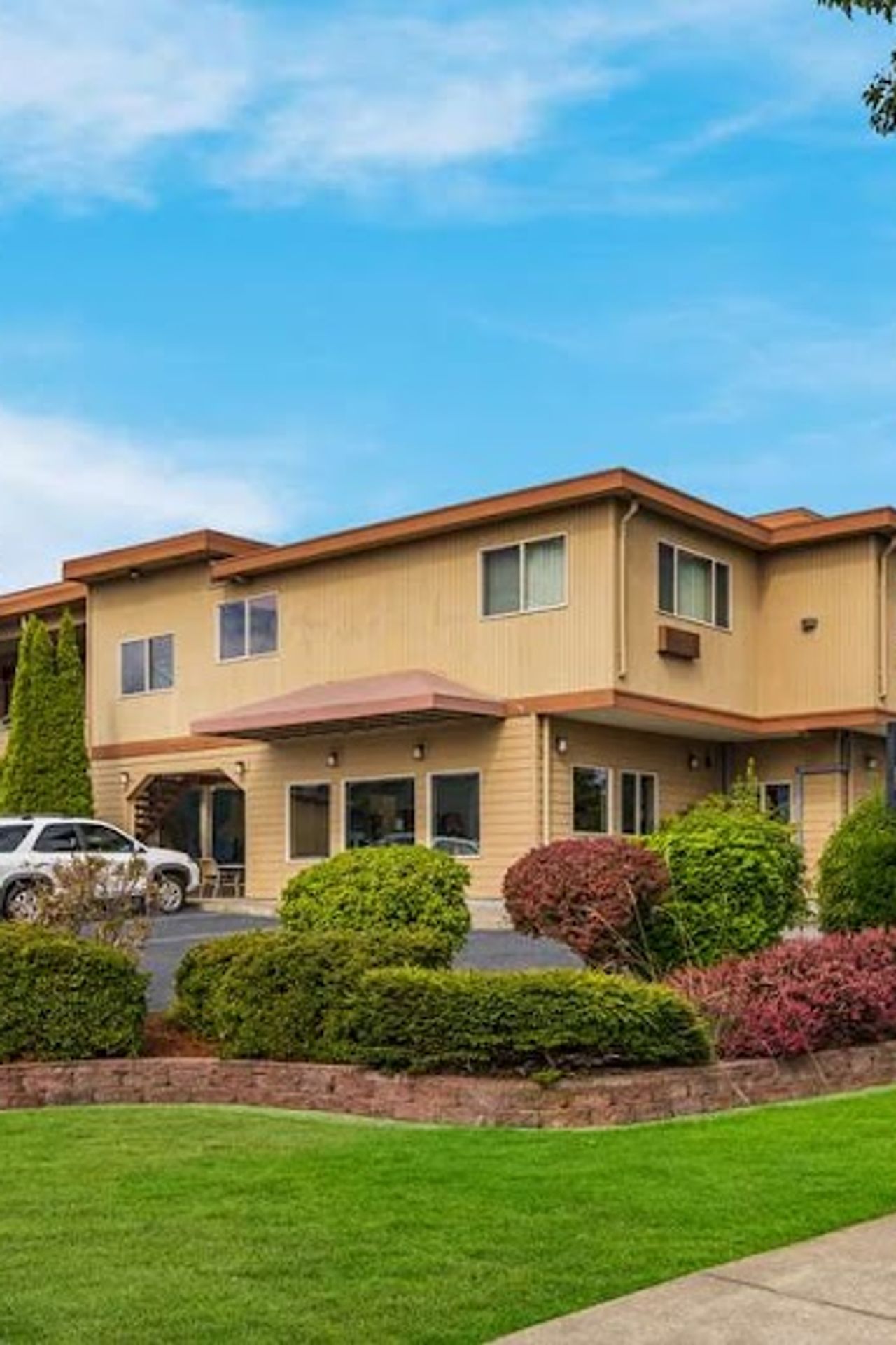 Photo of Best Western Holiday Hotel
