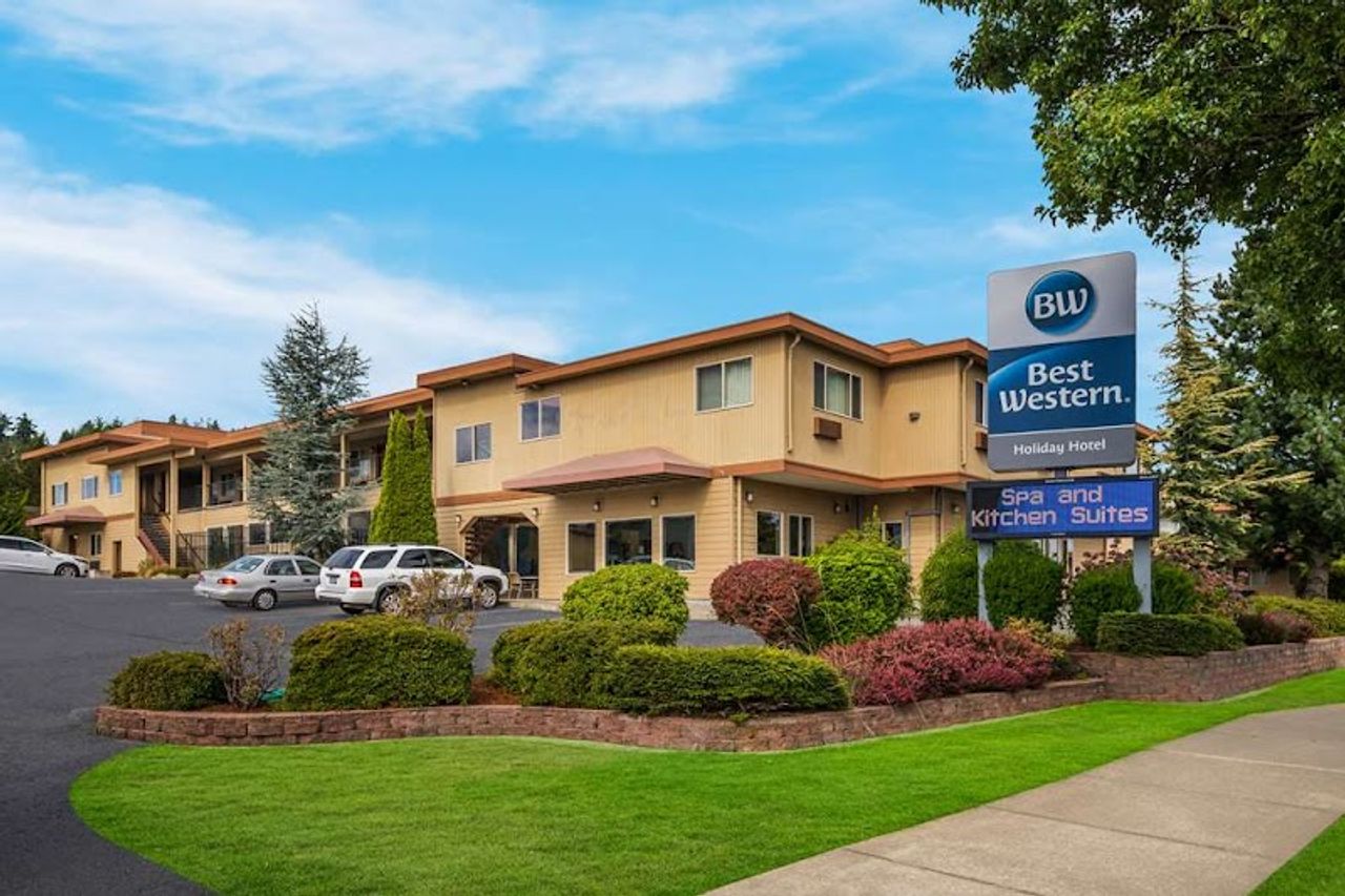 Photo of Best Western Holiday Hotel