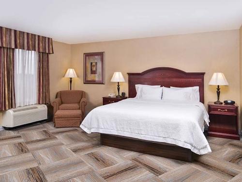 Photo of Hampton Inn & Suites Boise-Meridian