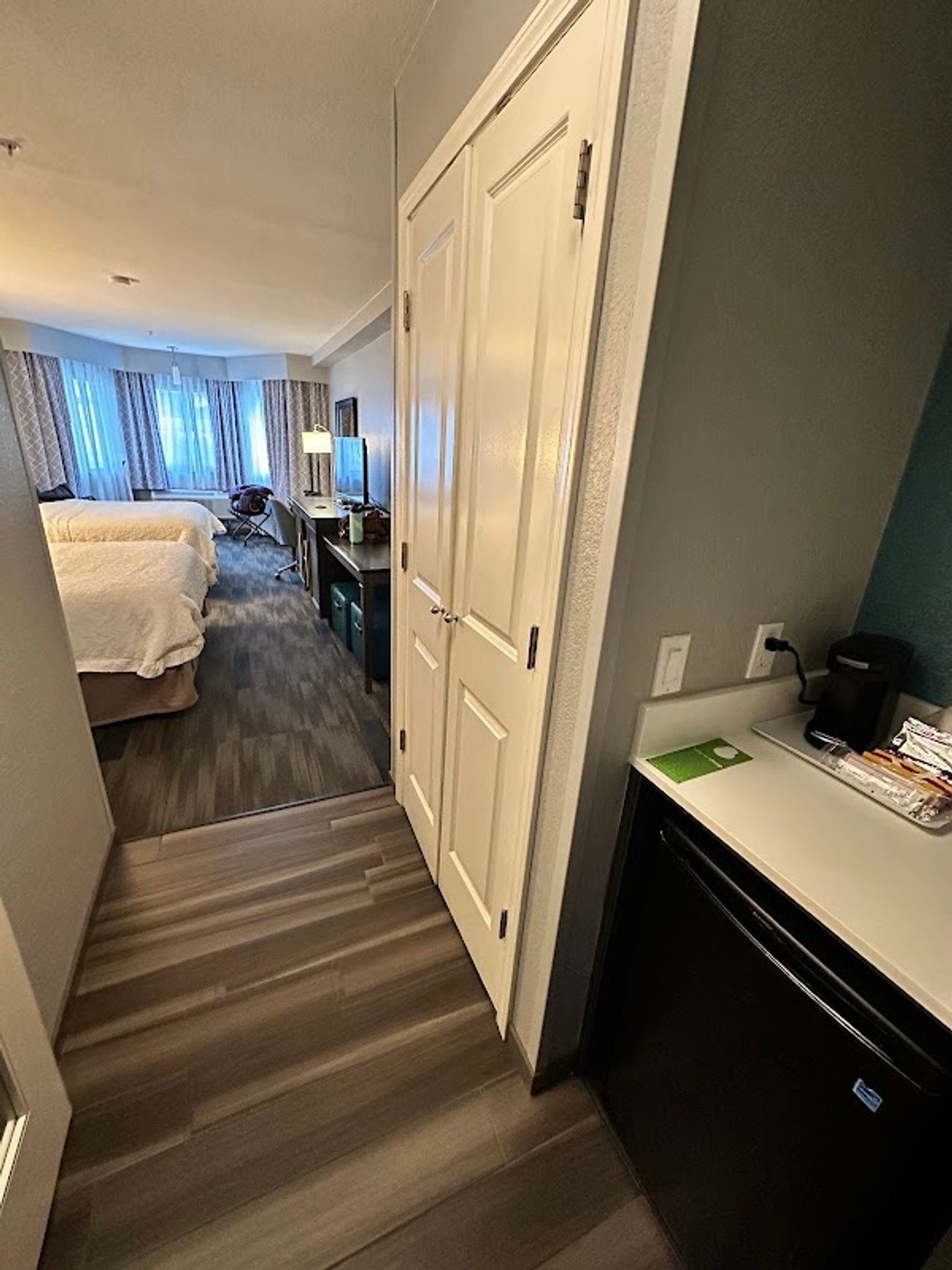 Photo of Hampton Inn Monterey - Room, 2 Queen Beds