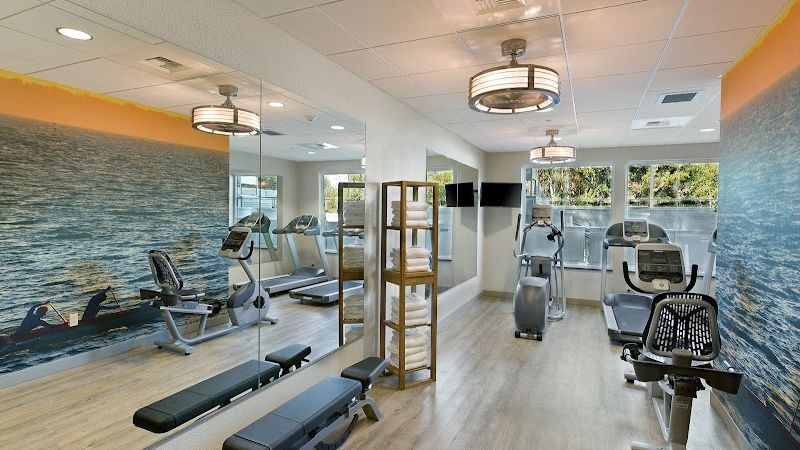 Photo of Oxford Suites Bellingham