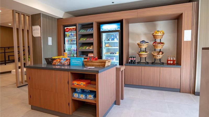 Photo of Hilton Garden Inn Clackamas Portland - Snack Bar