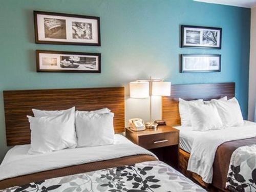 Photo of Sleep Inn near Washington State Line