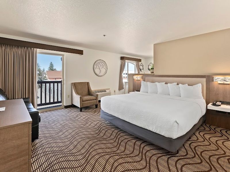 Photo of Cedar Street Hotel & Suites Sandpoint