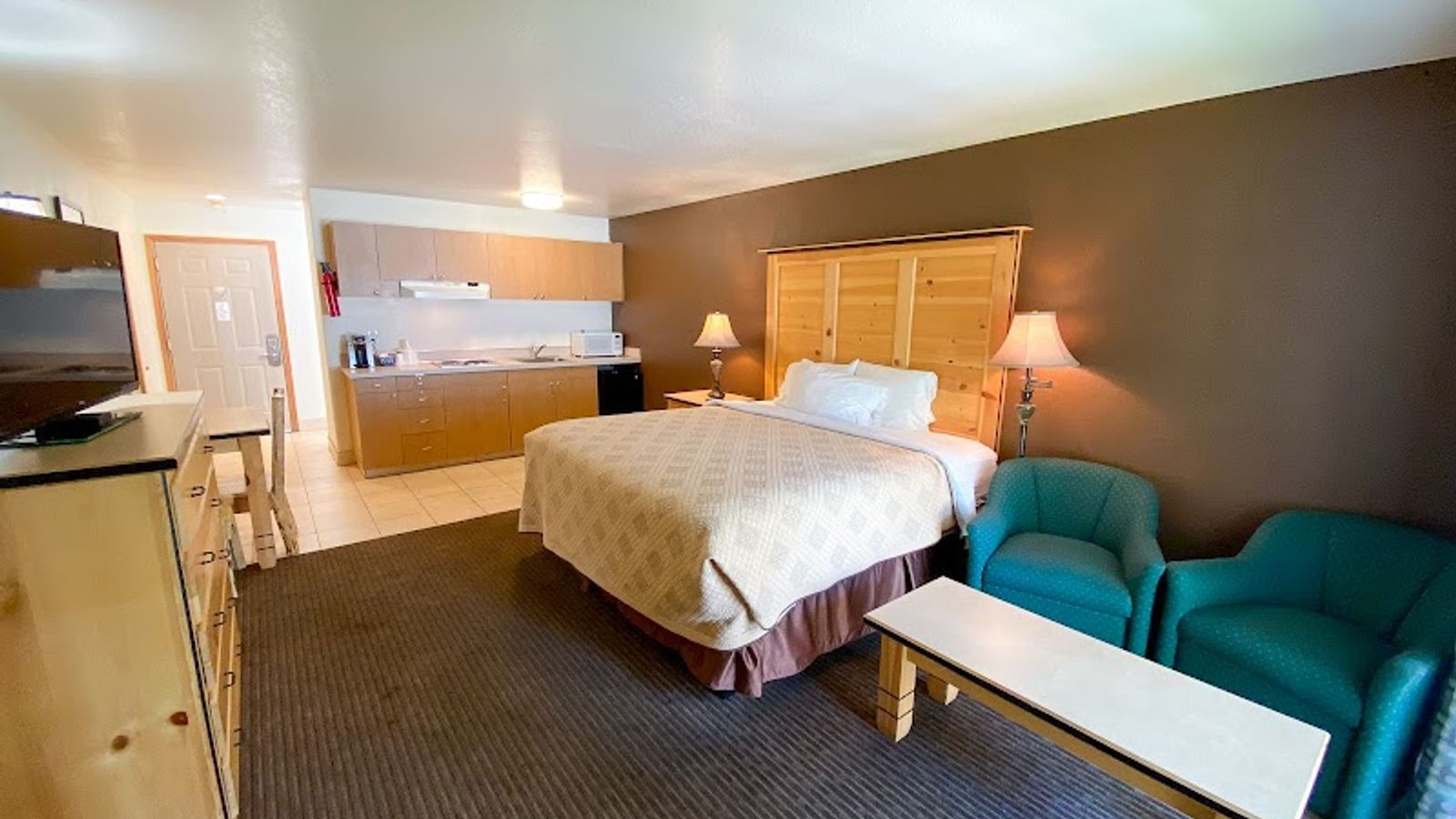 Photo of Sisters Inn & Suites