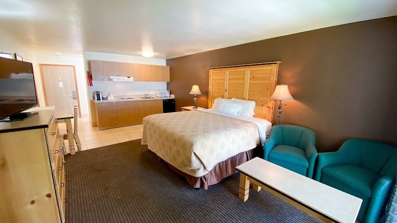 Photo of Sisters Inn & Suites