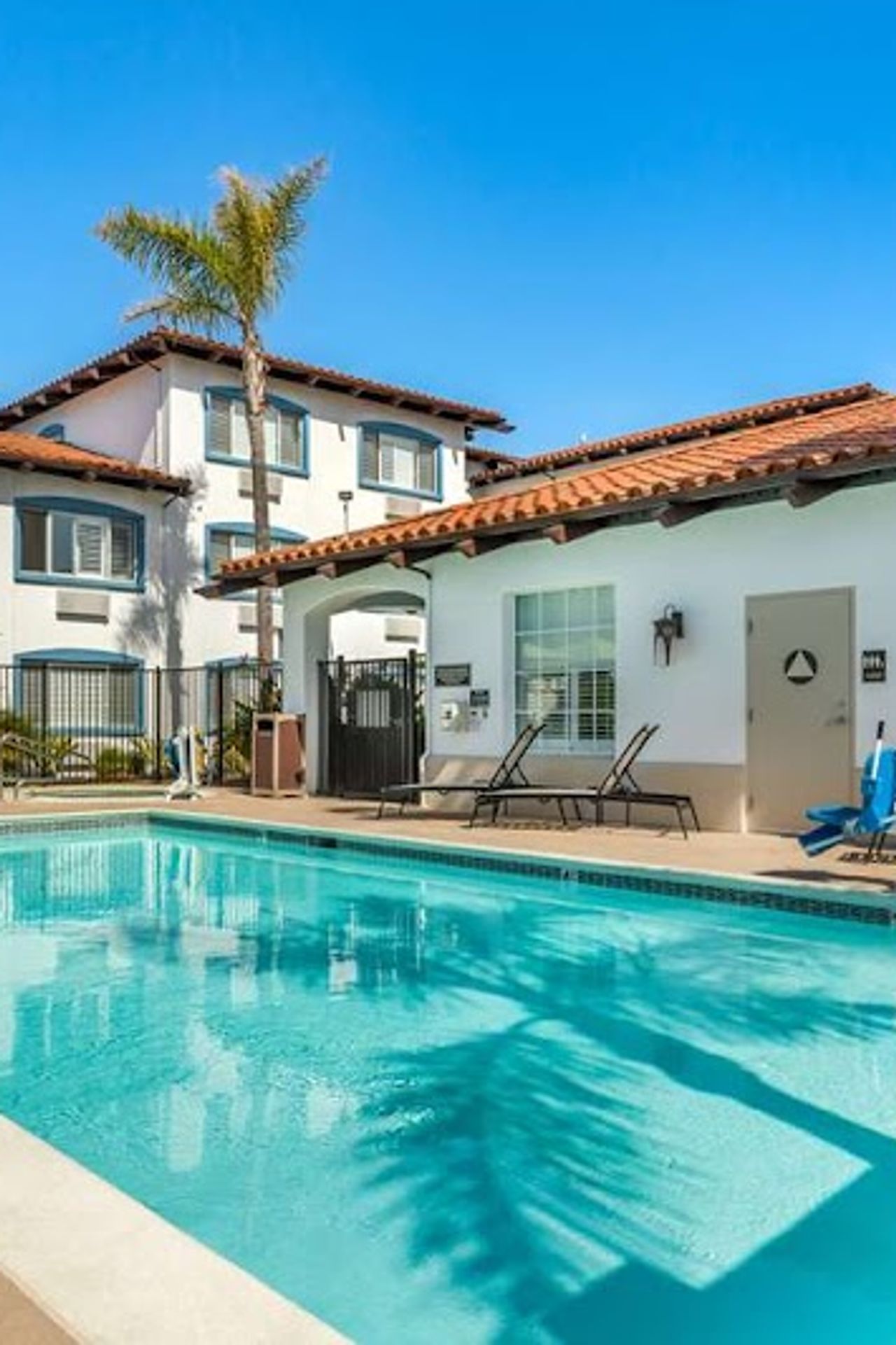 Photo of Best Western Plus Capitola By-the-Sea Inn & Suites
