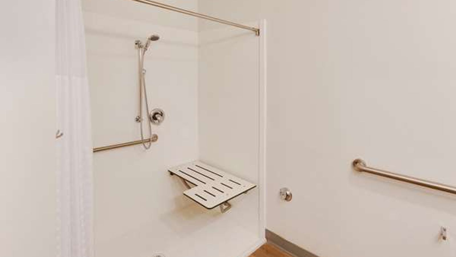 Photo of WoodSpring Suites Bakersfield East