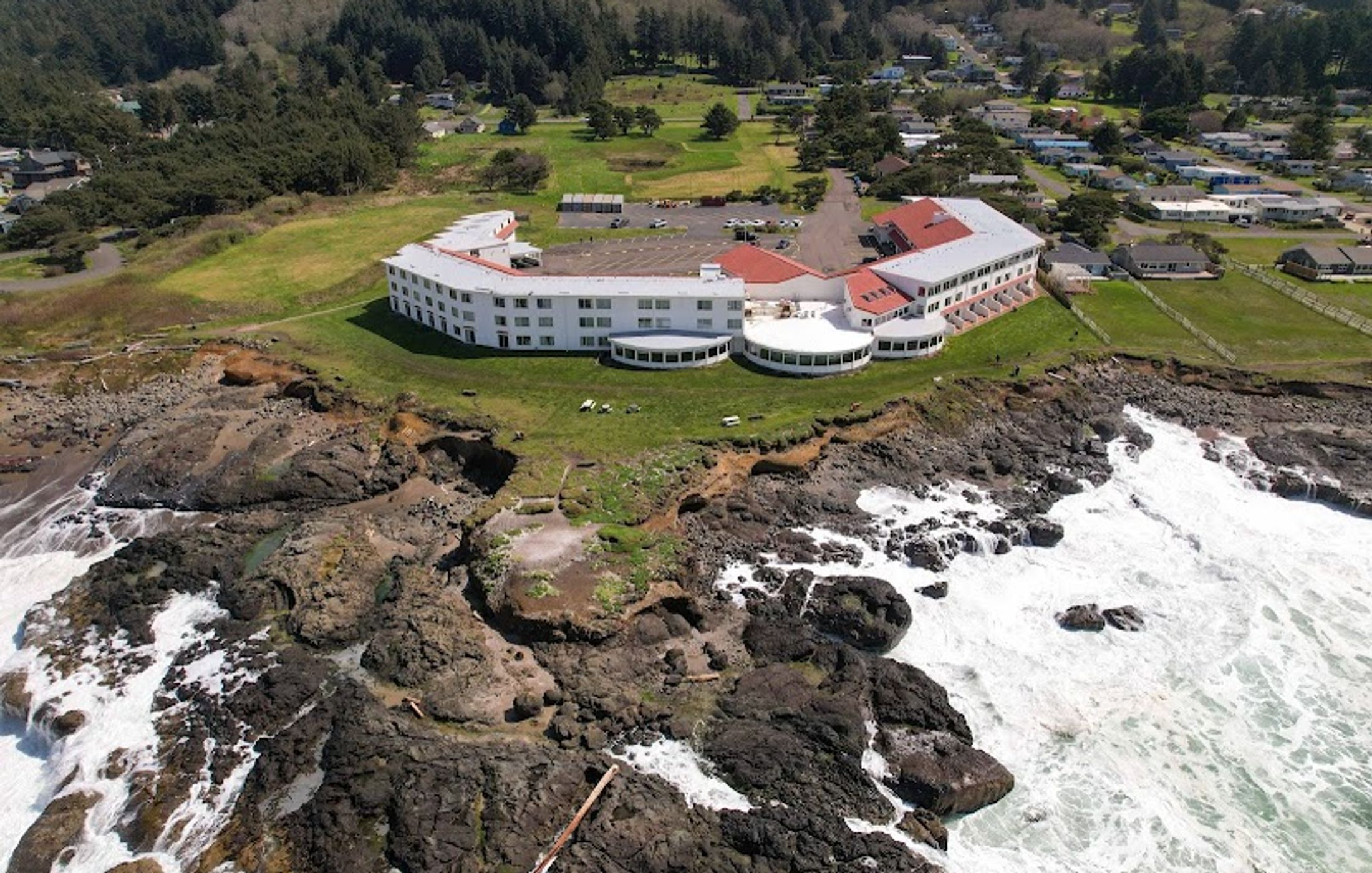 Adobe Resort, Yachats