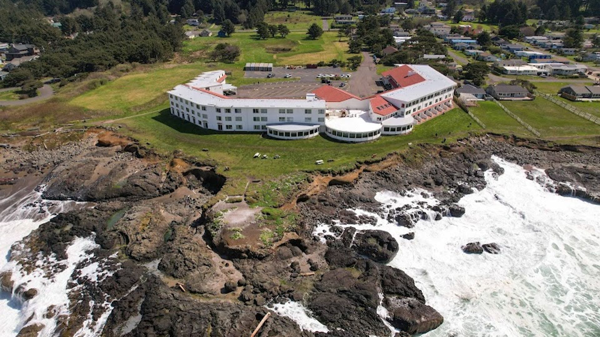 Adobe Resort, Yachats