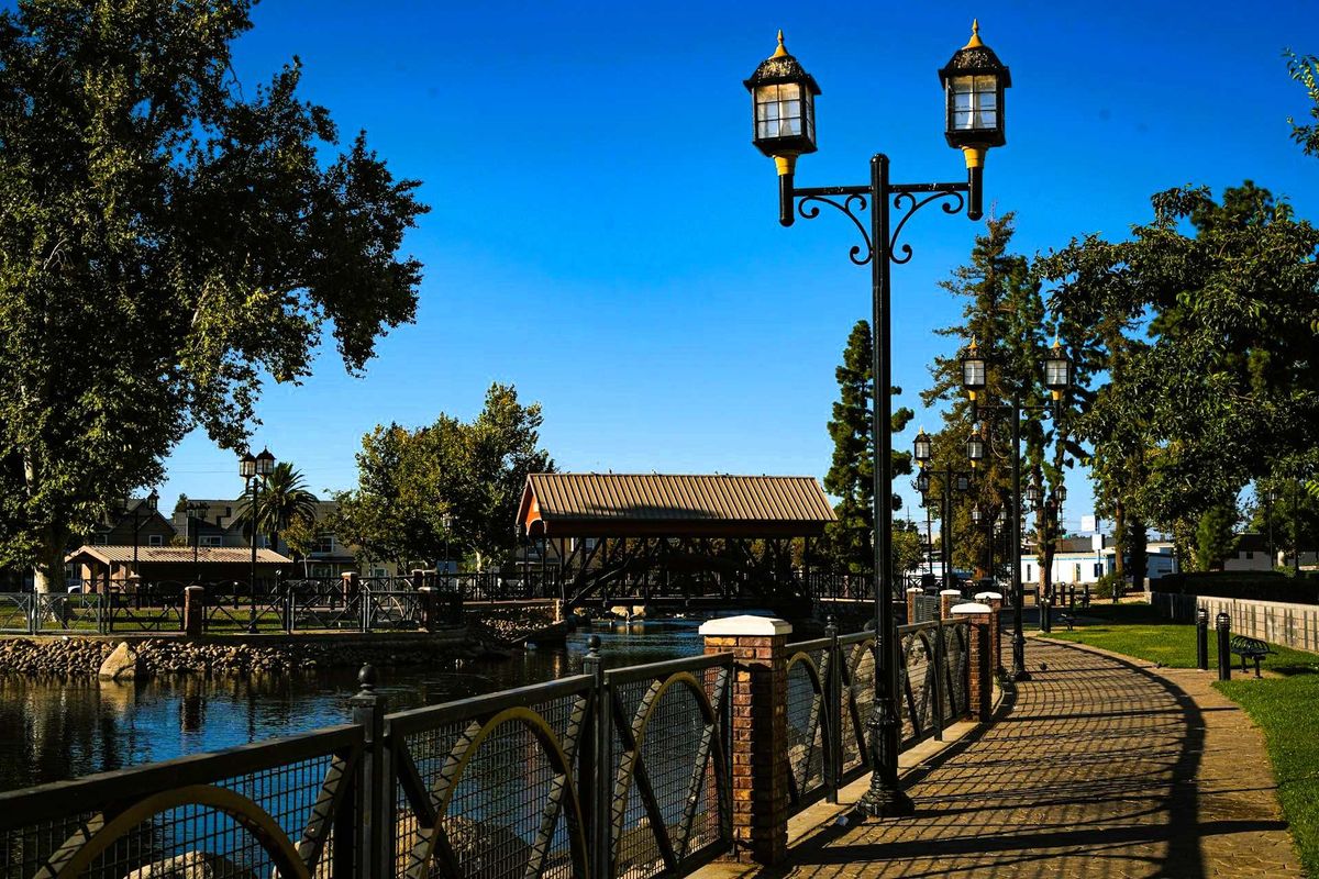 Central Park at Mill Creek, Bakersfield, California, USA