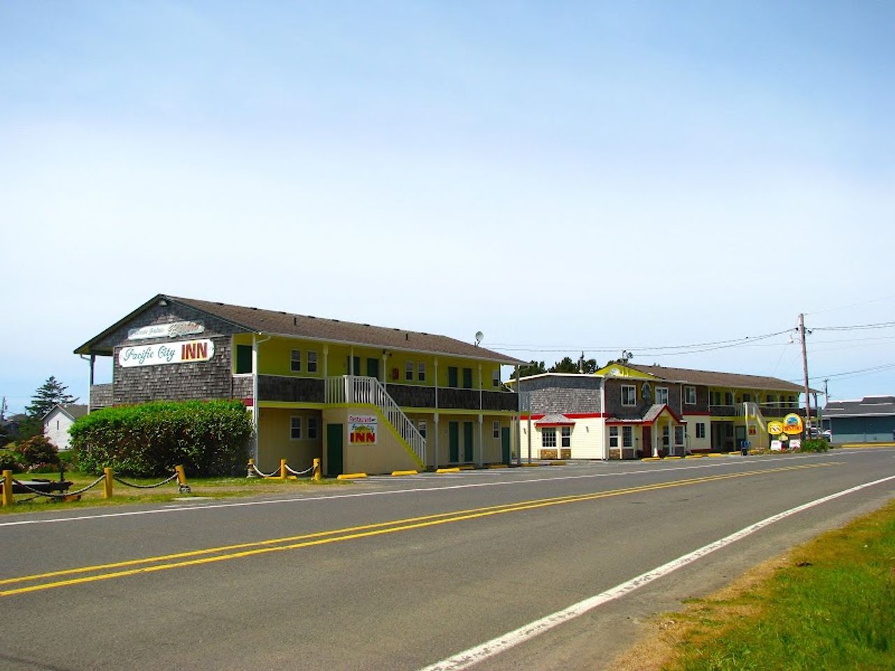 Photo of Pacific City Inn