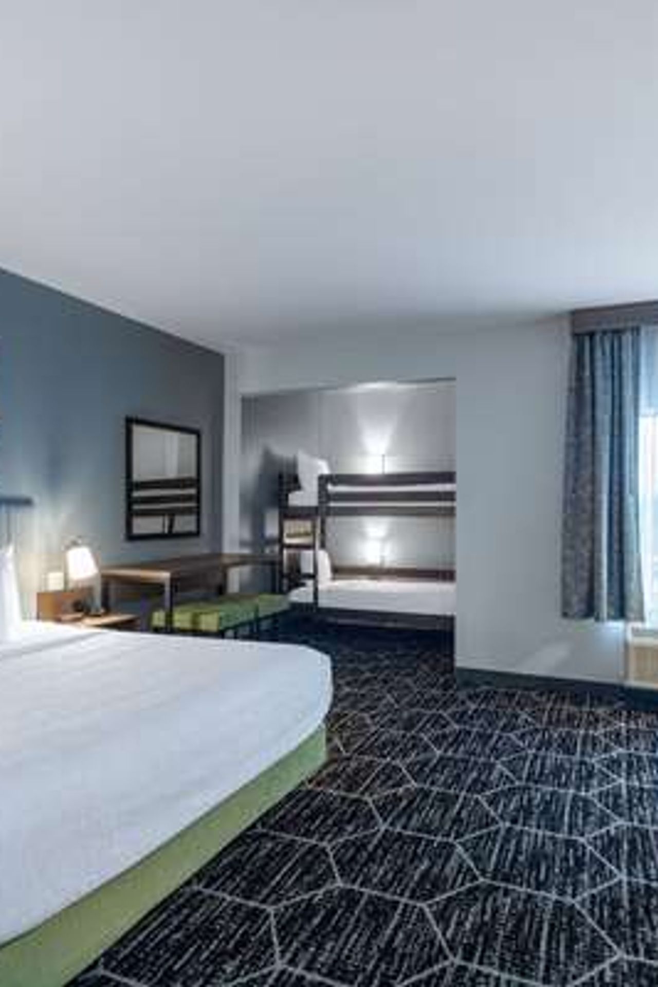 Photo of La Quinta Inn & Suites by Wyndham Centralia
