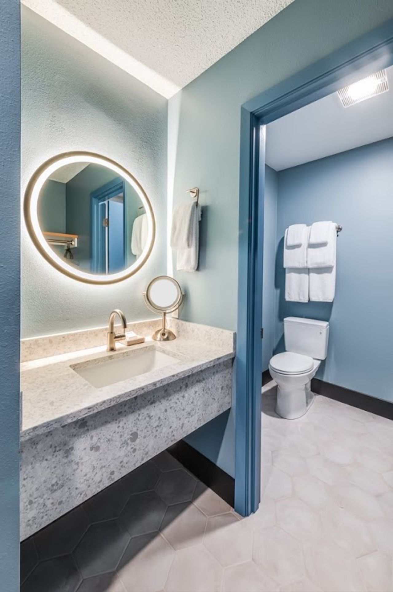 Photo of Allred Hotel - Bathroom