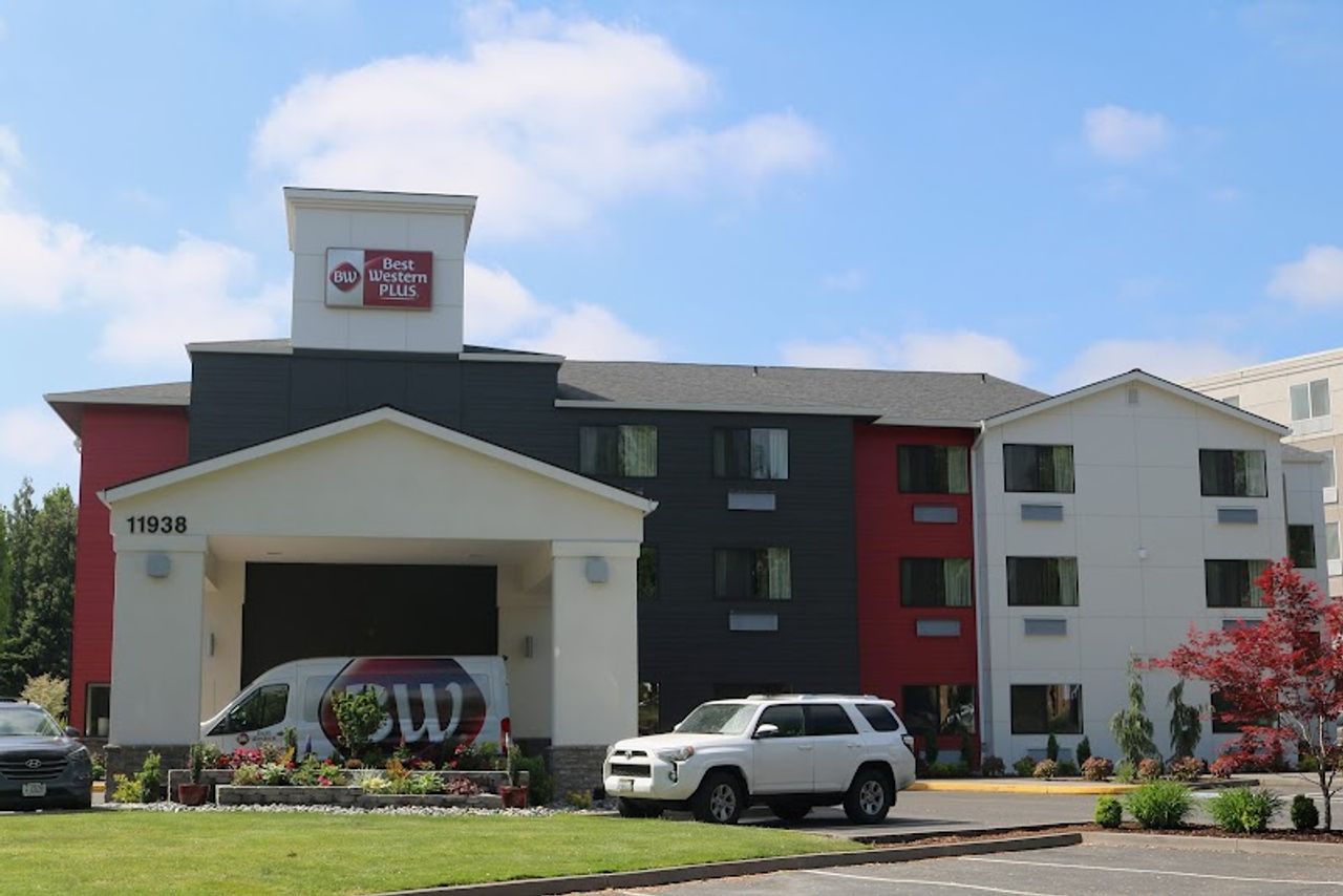 Photo of Best Western Plus Portland Airport Hotel & Suites