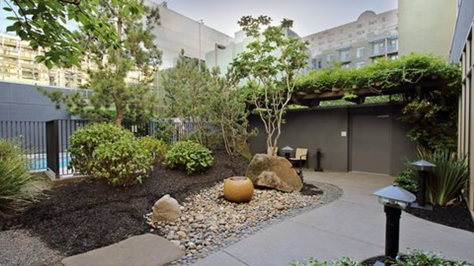 Photo of Courtyard Oakland Downtown