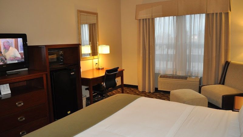 Photo of Holiday Inn Express West Sacramento - Capitol Area, an IHG Hotel