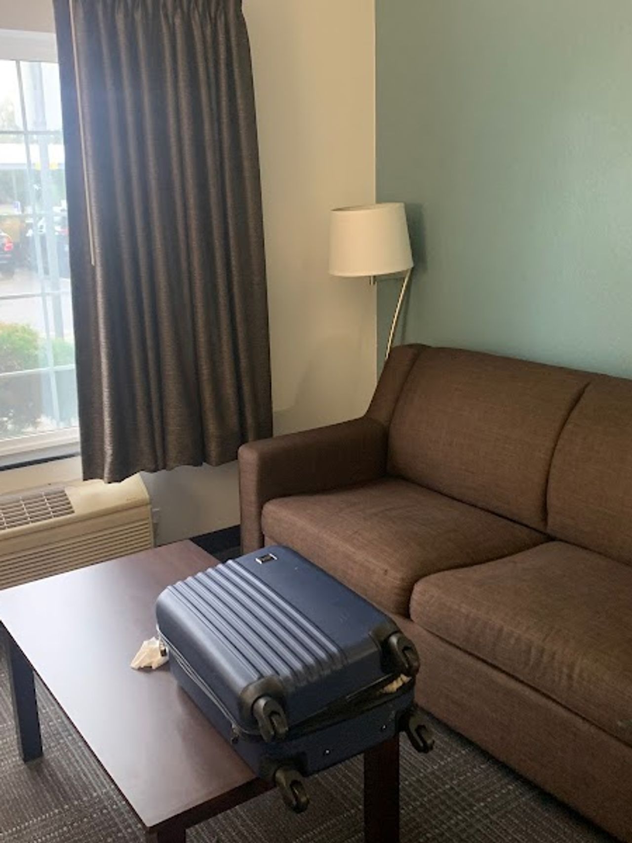 Photo of Days Inn & Suites by Wyndham Gresham