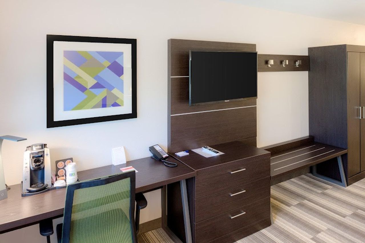 Photo of Holiday Inn Express Newberg - Wine Country, an IHG Hotel