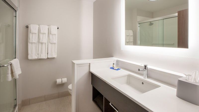 Photo of Holiday Inn Express & Suites San Jose – Silicon Valley by IHG