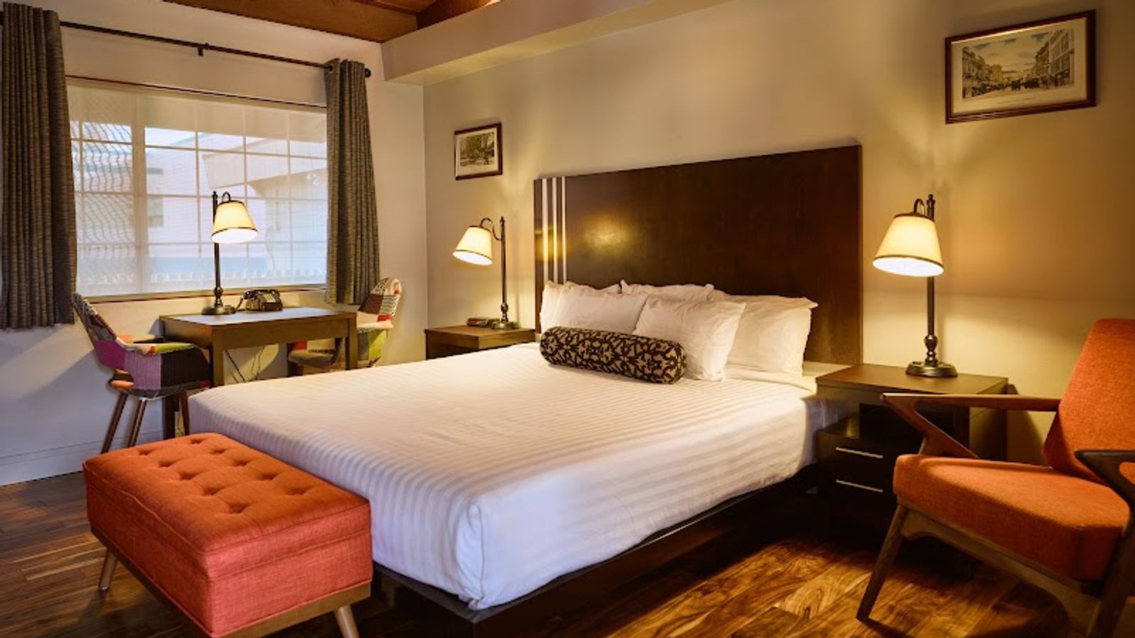 Photo of Timbers Inn - Room, King Bed